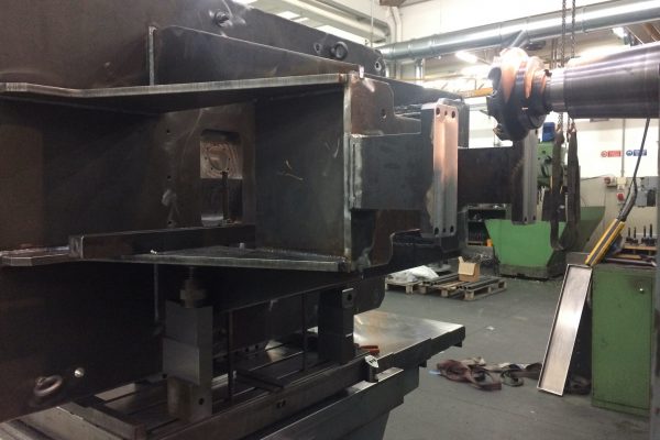 allesatrice-cnc-reparto-produzione-tiemme-meccanica22