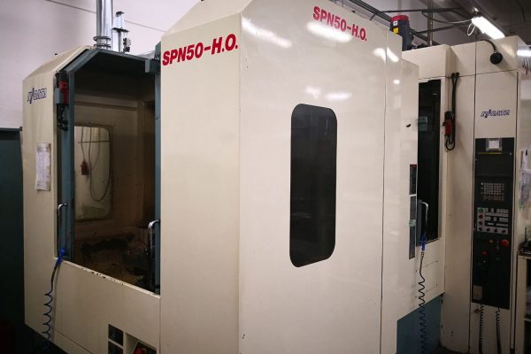 fresa-cnc-reparto-produzione-tiemme-meccanica22